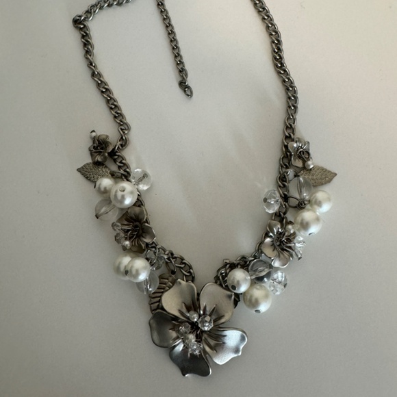 Gorgeous Brushed Nickel Flower Necklace with Faux Pearl Accents - Picture 3 of 4